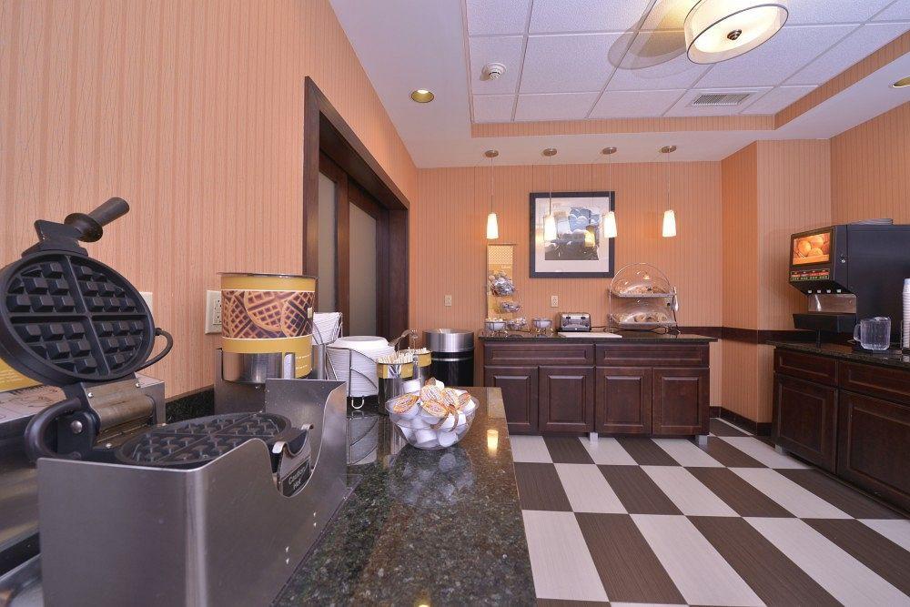 Hampton Inn Lehighton - Jim Thorpe Екстериор снимка